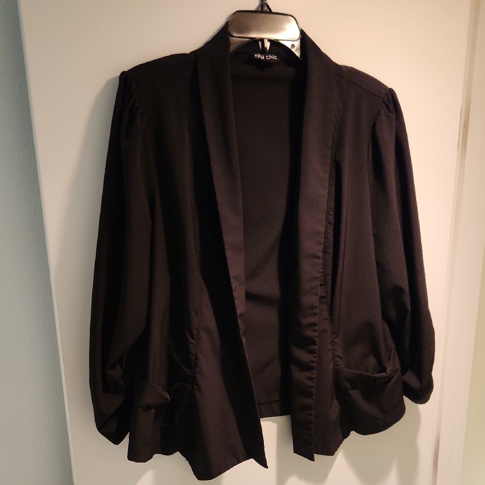 Chic Classic Black Women's Suit Jacket